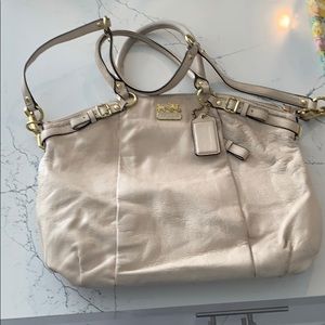 Off white coach pocket book